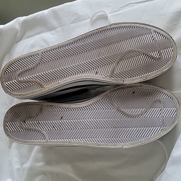 Nike high tops EUC - Picture 4 of 7